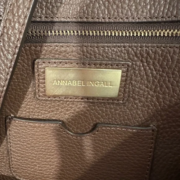 Annabel Ingall

Elegant Brown Leather Tote Bag - Picture 2 of 5
